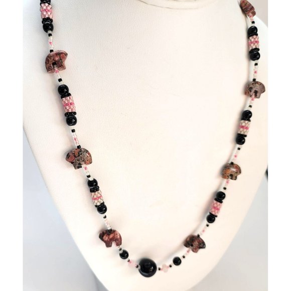 Bear Agate Stone Necklace with Glass Beads in Red, Black and Pink Jewelry DH802 - Picture 5 of 7
